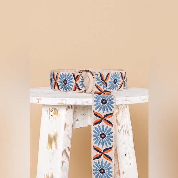 Bohemian Embroidered Daisy Flower 0 Ring Belt - Picture 6 of 7